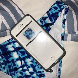 Gently Used iPhone 6/6s LifeProof Frē phone case